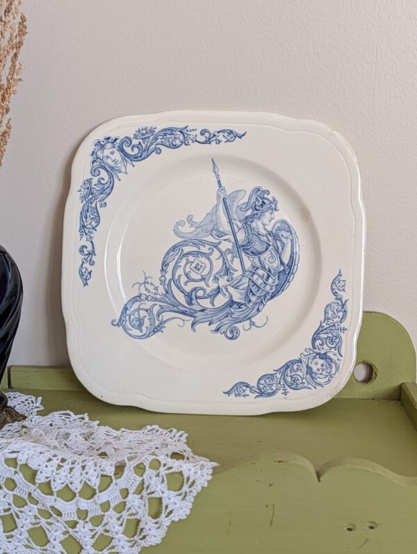 Assiette ancienne Clairefontaine