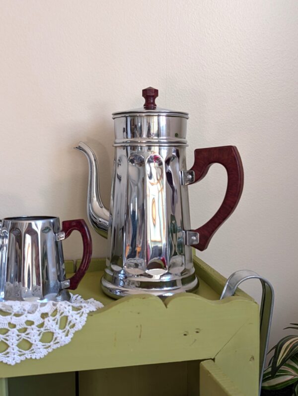 Cafetière Art Déco en cuivre chromé ALSA